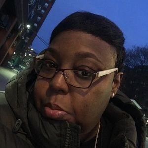 Meet your Posher, Latoya